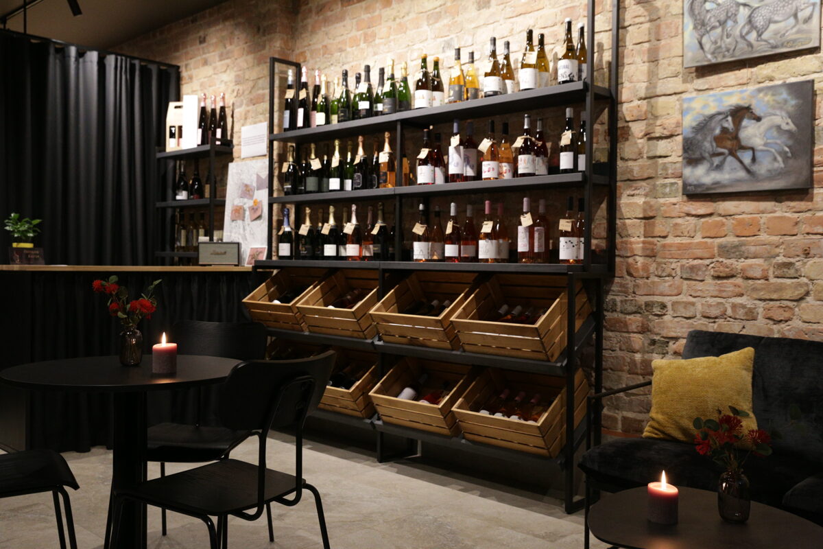 raim catalan wines shop interior